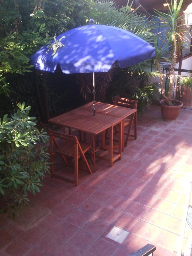 Apartment In A Villa A Mondello Exterior photo